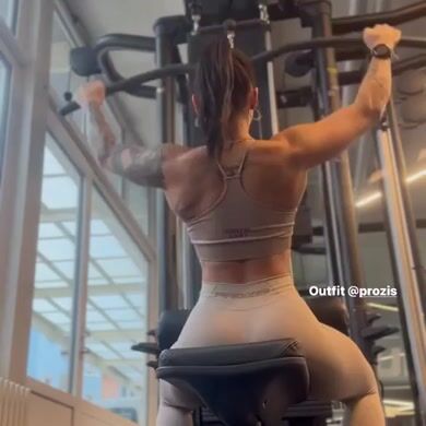 Samira Bär 