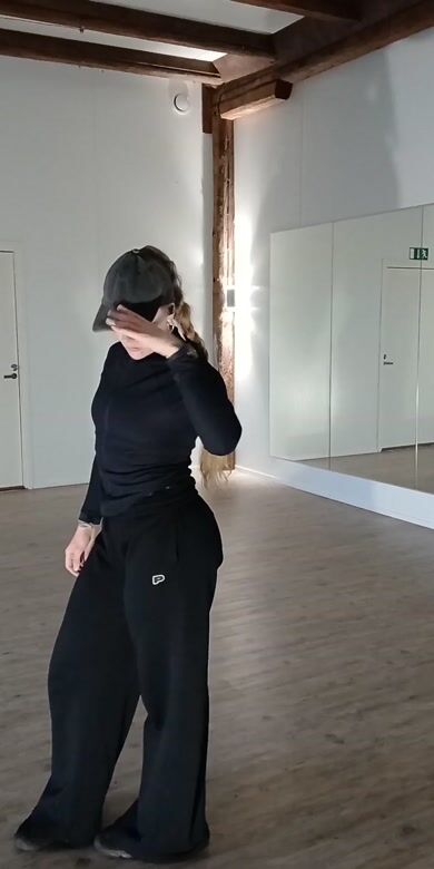 Roosa Laituri