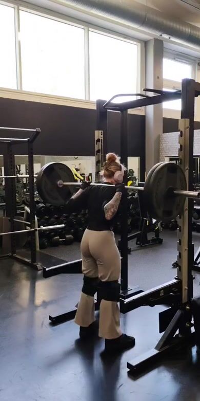 Roosa Laituri